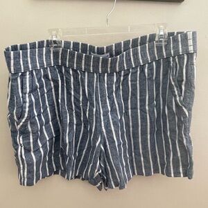 Linen stripe short